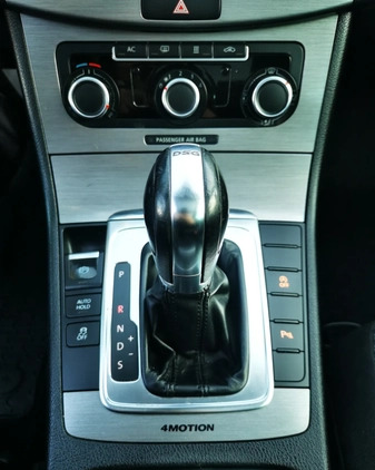 Volkswagen Passat cena 36500 przebieg: 272000, rok produkcji 2011 z Drezdenko małe 407